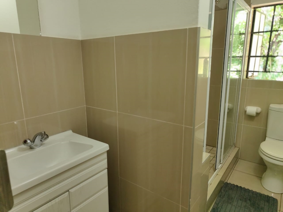 To Let 2 Bedroom Property for Rent in Three Rivers Proper Gauteng