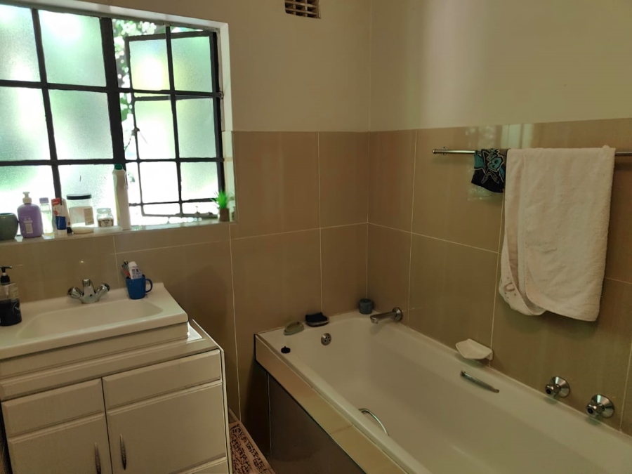 To Let 2 Bedroom Property for Rent in Three Rivers Proper Gauteng