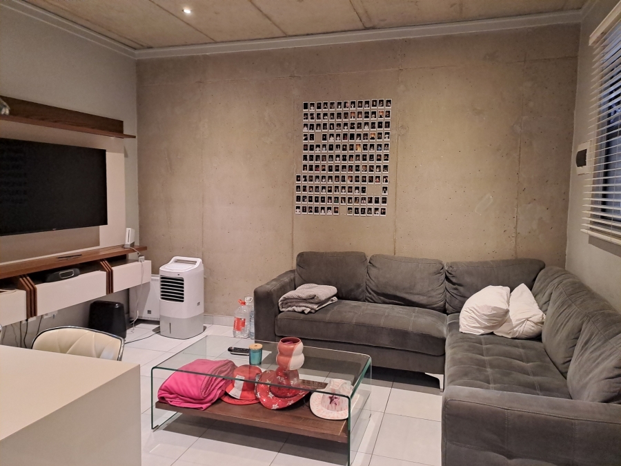 2 Bedroom Property for Sale in Brooklyn Gauteng