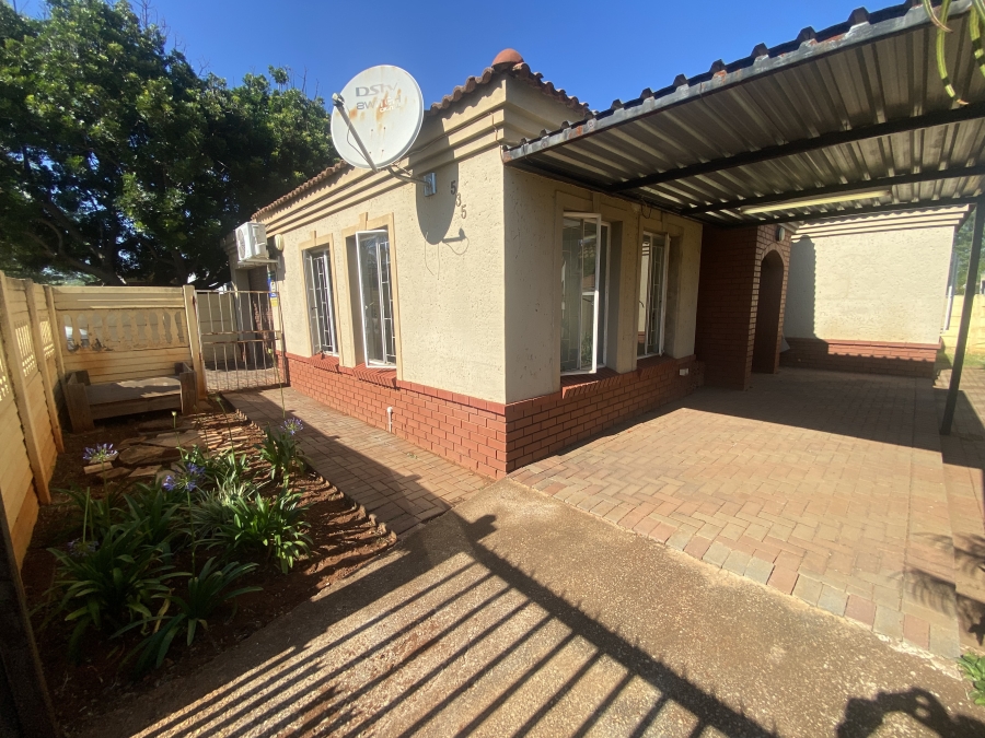 2 Bedroom Property for Sale in Eloffsdal Gauteng