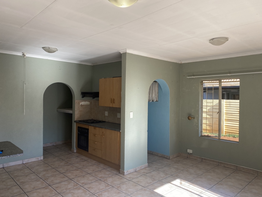 2 Bedroom Property for Sale in Eloffsdal Gauteng