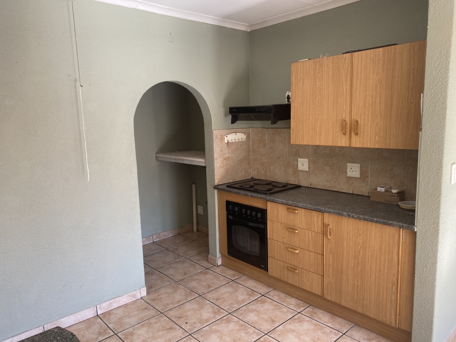2 Bedroom Property for Sale in Eloffsdal Gauteng
