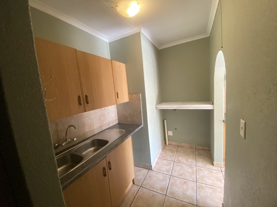 2 Bedroom Property for Sale in Eloffsdal Gauteng