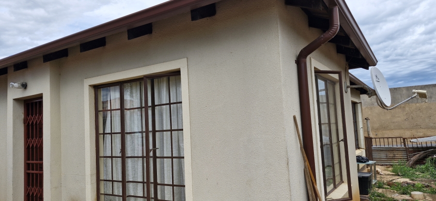 3 Bedroom Property for Sale in Nellmapius Gauteng