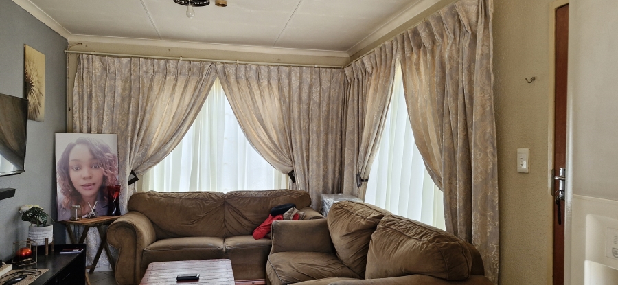 3 Bedroom Property for Sale in Nellmapius Gauteng