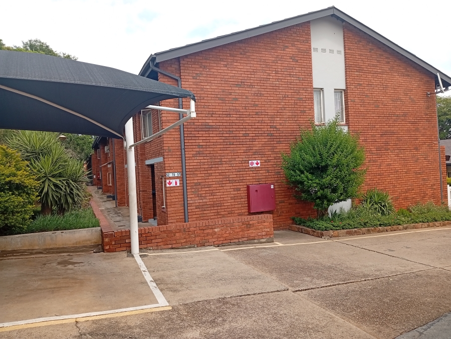 3 Bedroom Property for Sale in La Montagne Gauteng