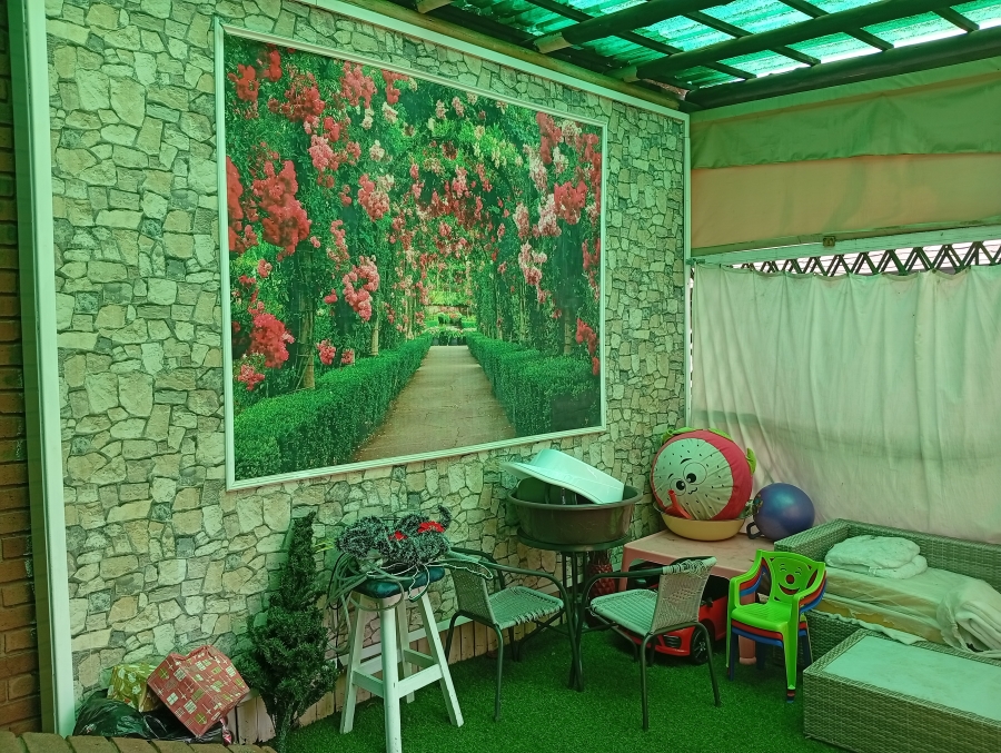 3 Bedroom Property for Sale in La Montagne Gauteng