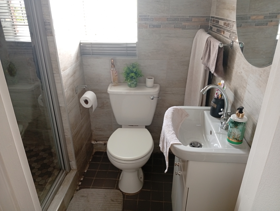 3 Bedroom Property for Sale in La Montagne Gauteng