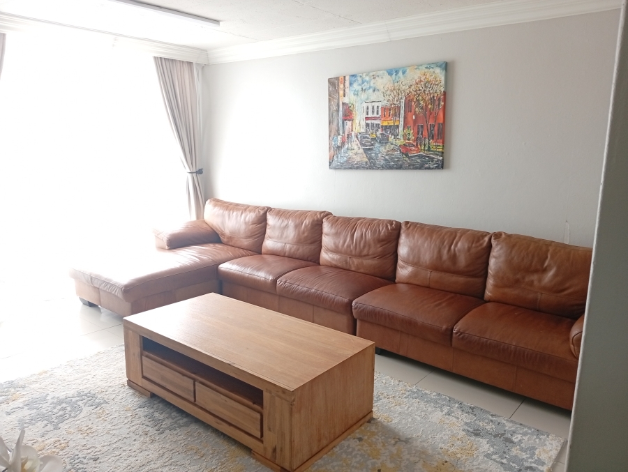 3 Bedroom Property for Sale in La Montagne Gauteng