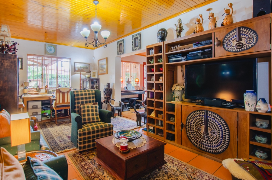 5 Bedroom Property for Sale in Doornpoort Gauteng