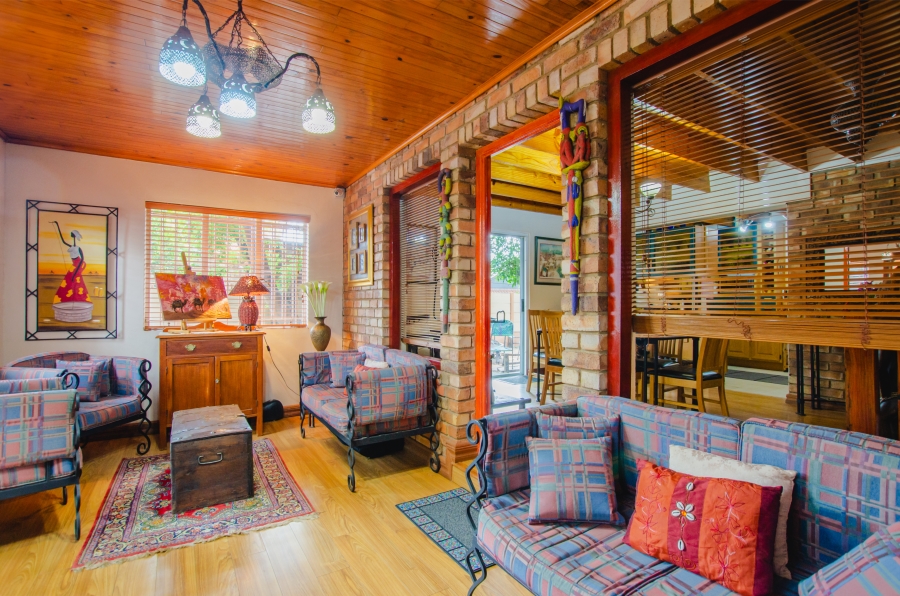 5 Bedroom Property for Sale in Doornpoort Gauteng