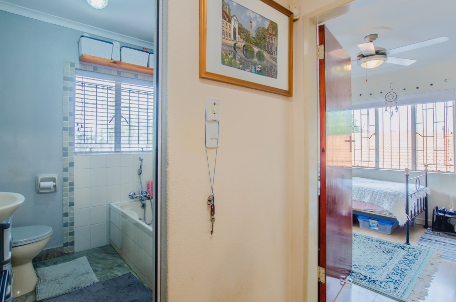 5 Bedroom Property for Sale in Doornpoort Gauteng