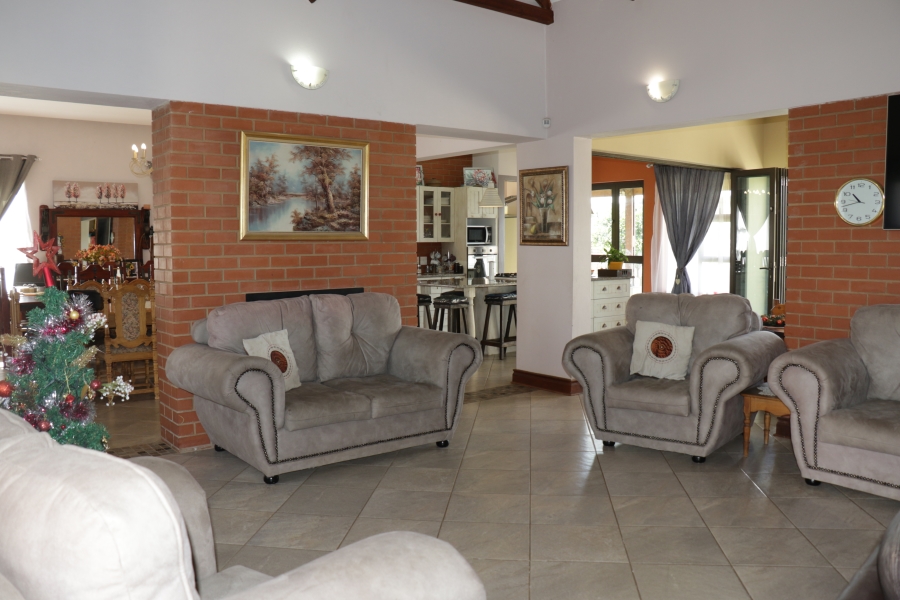 4 Bedroom Property for Sale in Berg En Dal Gauteng
