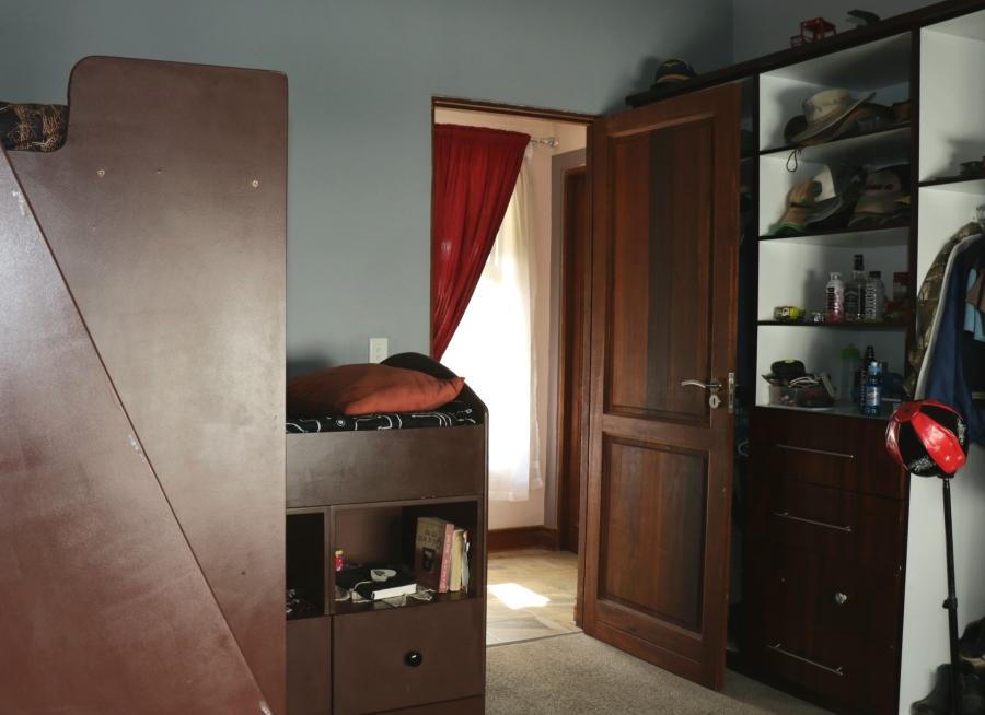 4 Bedroom Property for Sale in Berg En Dal Gauteng