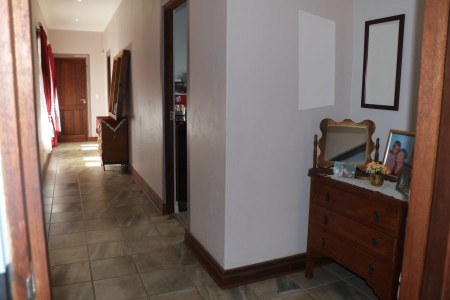 4 Bedroom Property for Sale in Berg En Dal Gauteng