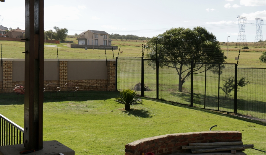 4 Bedroom Property for Sale in Berg En Dal Gauteng