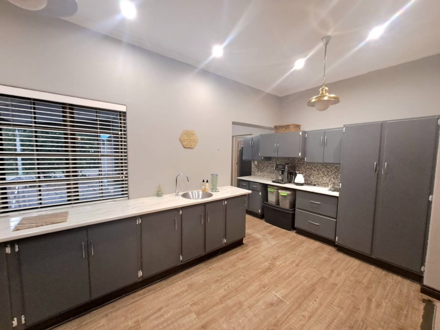 3 Bedroom Property for Sale in Three Rivers Proper Gauteng