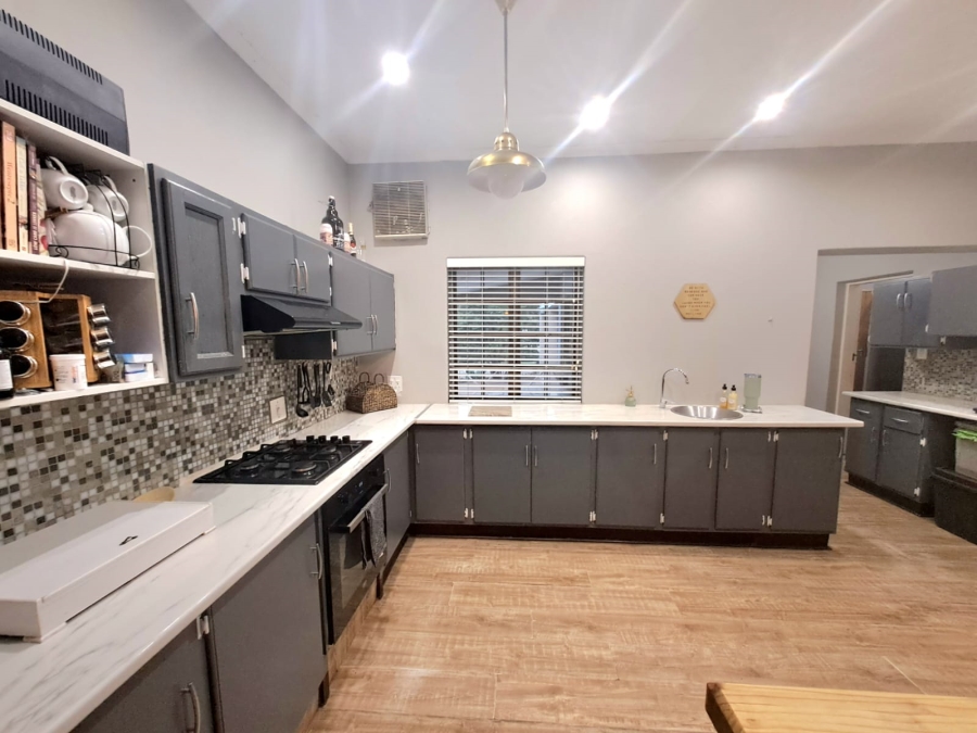 3 Bedroom Property for Sale in Three Rivers Proper Gauteng