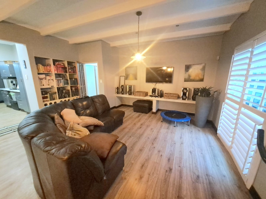 3 Bedroom Property for Sale in Three Rivers Proper Gauteng