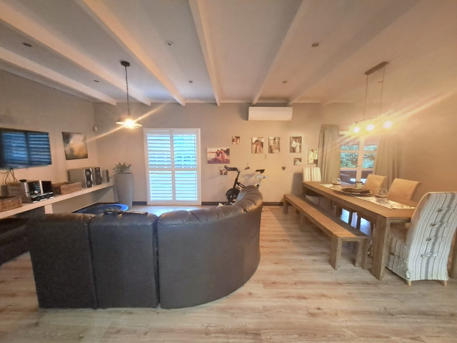 3 Bedroom Property for Sale in Three Rivers Proper Gauteng