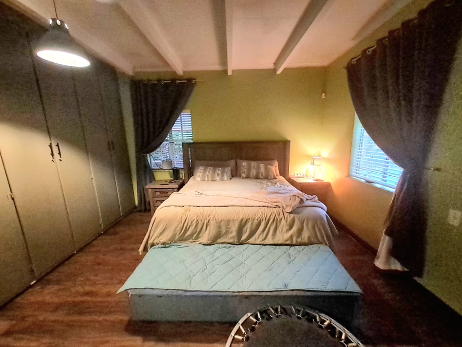 3 Bedroom Property for Sale in Three Rivers Proper Gauteng