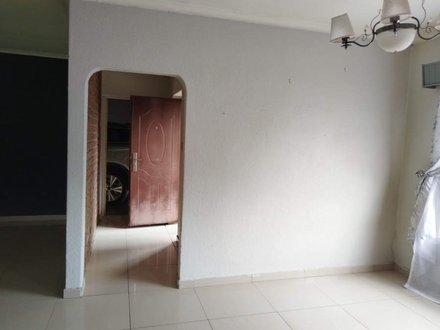 4 Bedroom Property for Sale in Crystal Park Gauteng