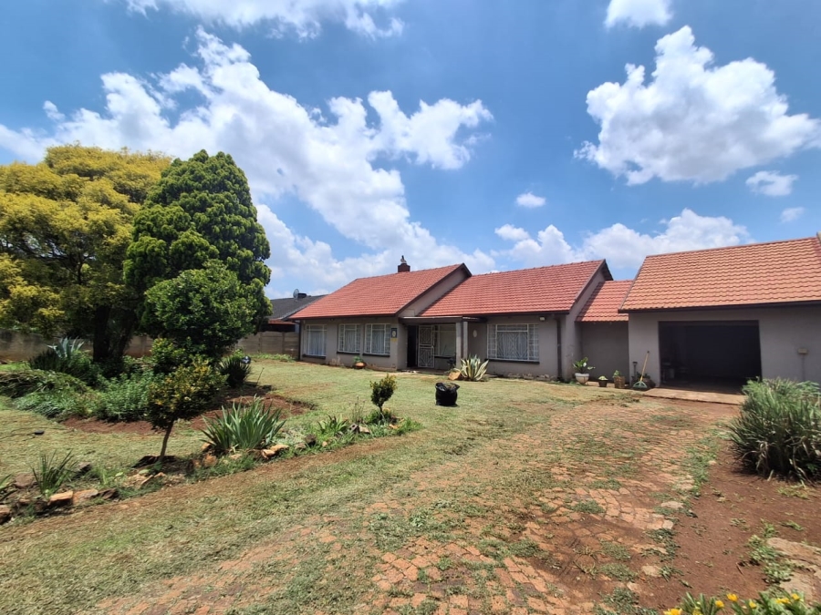 3 Bedroom Property for Sale in Meyerton Central Gauteng