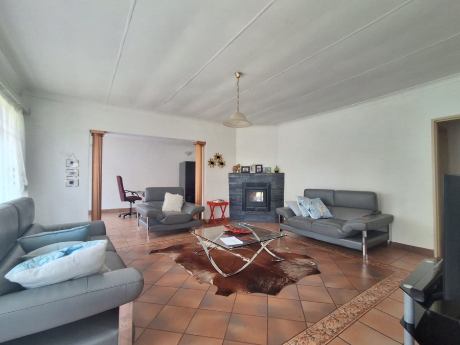 3 Bedroom Property for Sale in Meyerton Central Gauteng