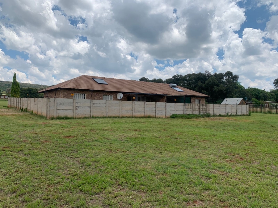 6 Bedroom Property for Sale in Strydfontein A H Gauteng