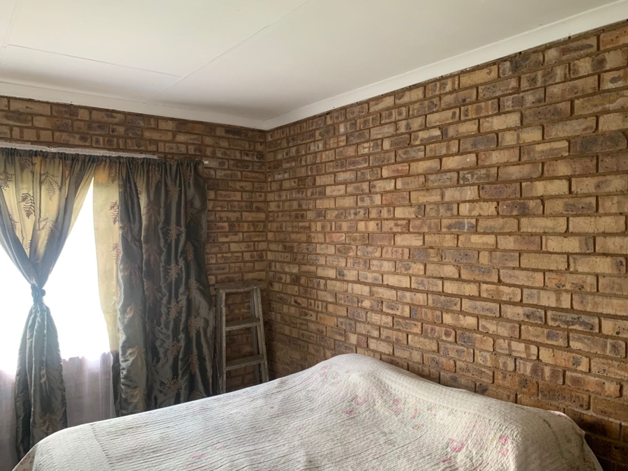 6 Bedroom Property for Sale in Strydfontein A H Gauteng