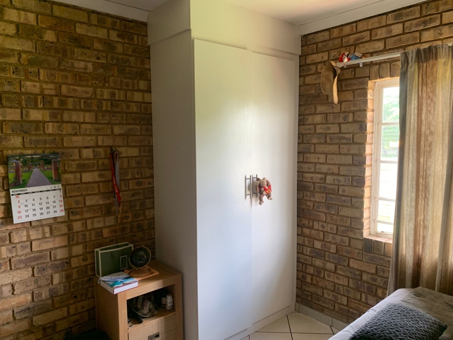 6 Bedroom Property for Sale in Strydfontein A H Gauteng