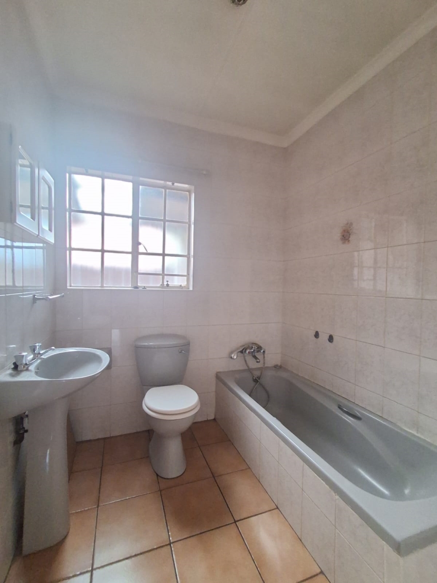 2 Bedroom Property for Sale in Arcon Park Gauteng