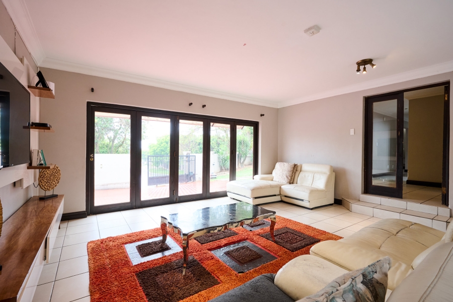 5 Bedroom Property for Sale in Carlswald North Estate Gauteng