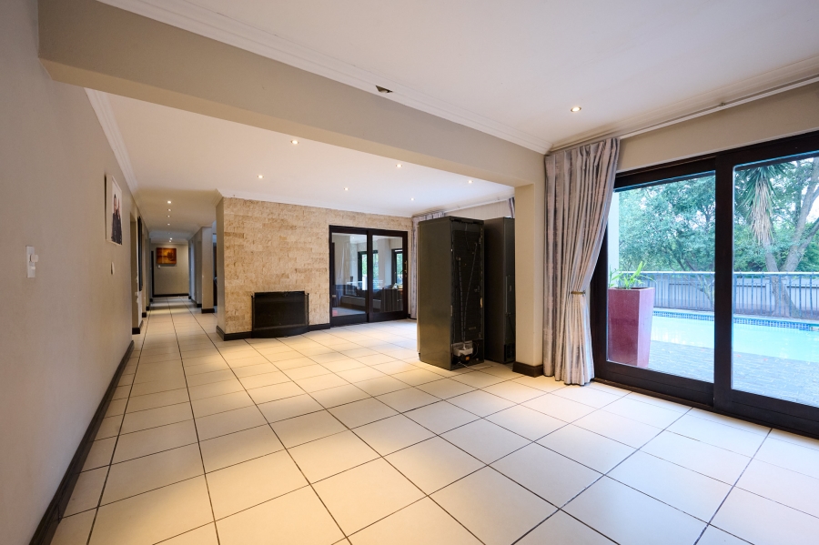 5 Bedroom Property for Sale in Carlswald North Estate Gauteng