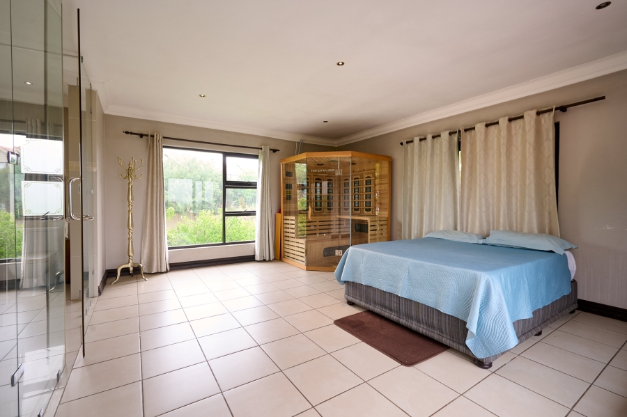 5 Bedroom Property for Sale in Carlswald North Estate Gauteng