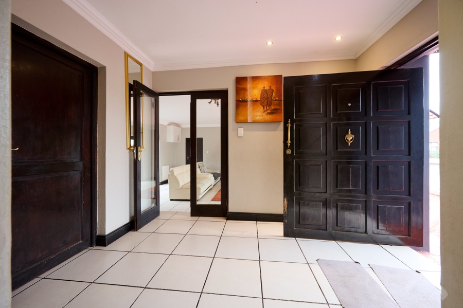 5 Bedroom Property for Sale in Carlswald North Estate Gauteng