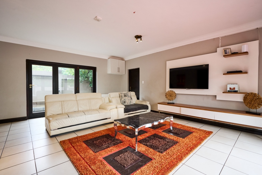 5 Bedroom Property for Sale in Carlswald North Estate Gauteng