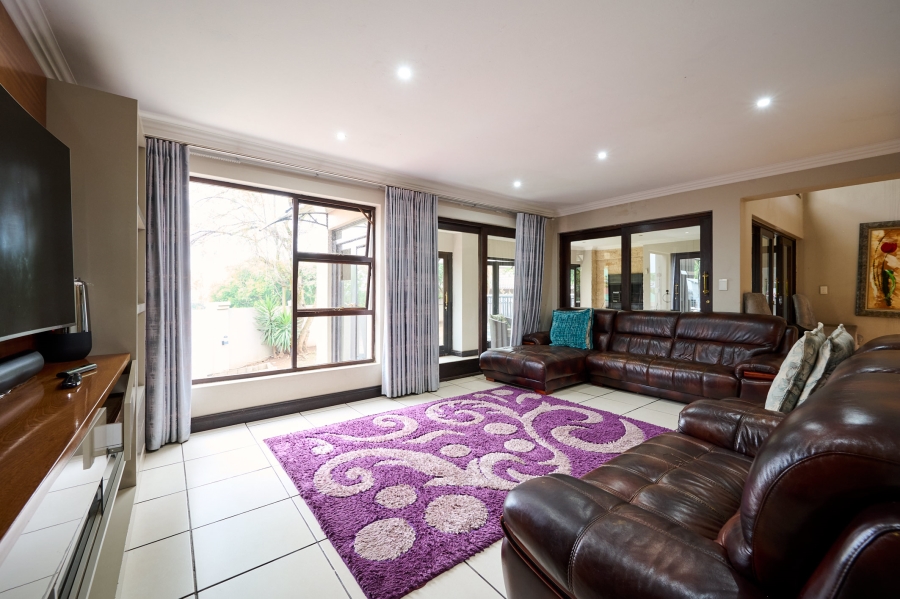 5 Bedroom Property for Sale in Carlswald North Estate Gauteng