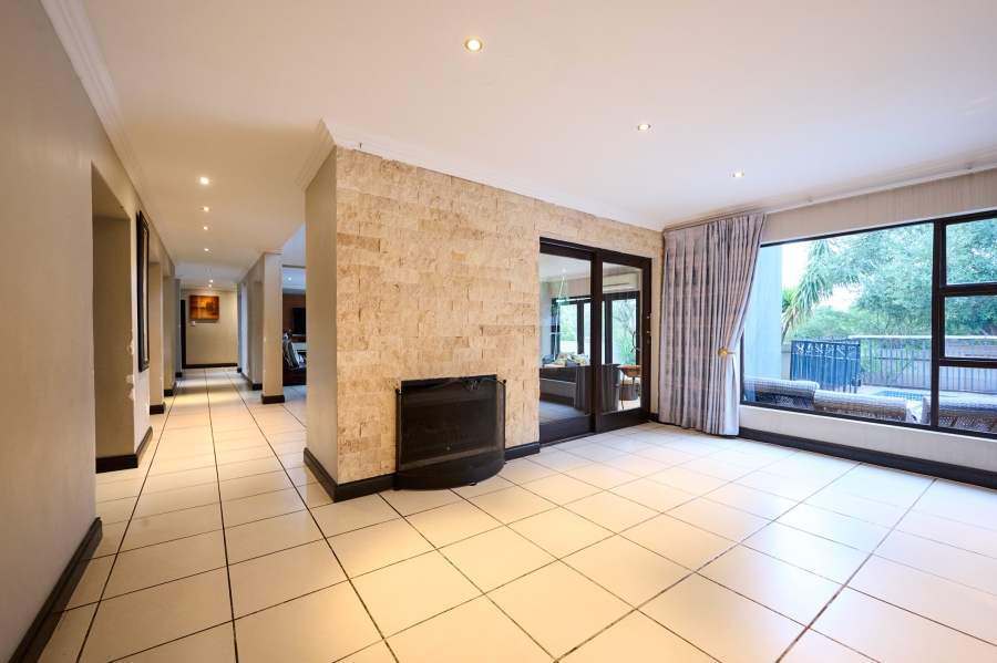 5 Bedroom Property for Sale in Carlswald North Estate Gauteng