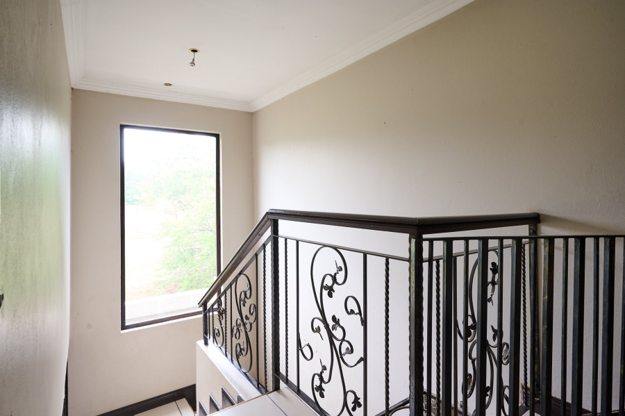 5 Bedroom Property for Sale in Carlswald North Estate Gauteng