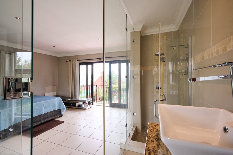 5 Bedroom Property for Sale in Carlswald North Estate Gauteng