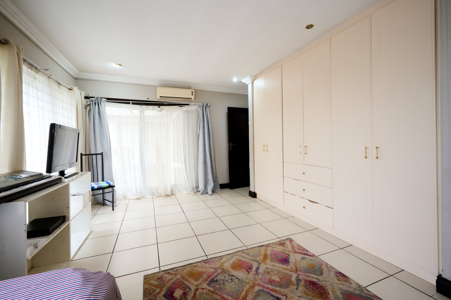 5 Bedroom Property for Sale in Carlswald North Estate Gauteng