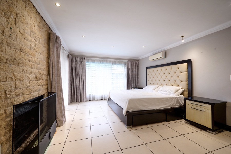 5 Bedroom Property for Sale in Carlswald North Estate Gauteng