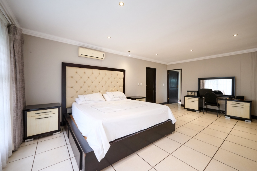 5 Bedroom Property for Sale in Carlswald North Estate Gauteng