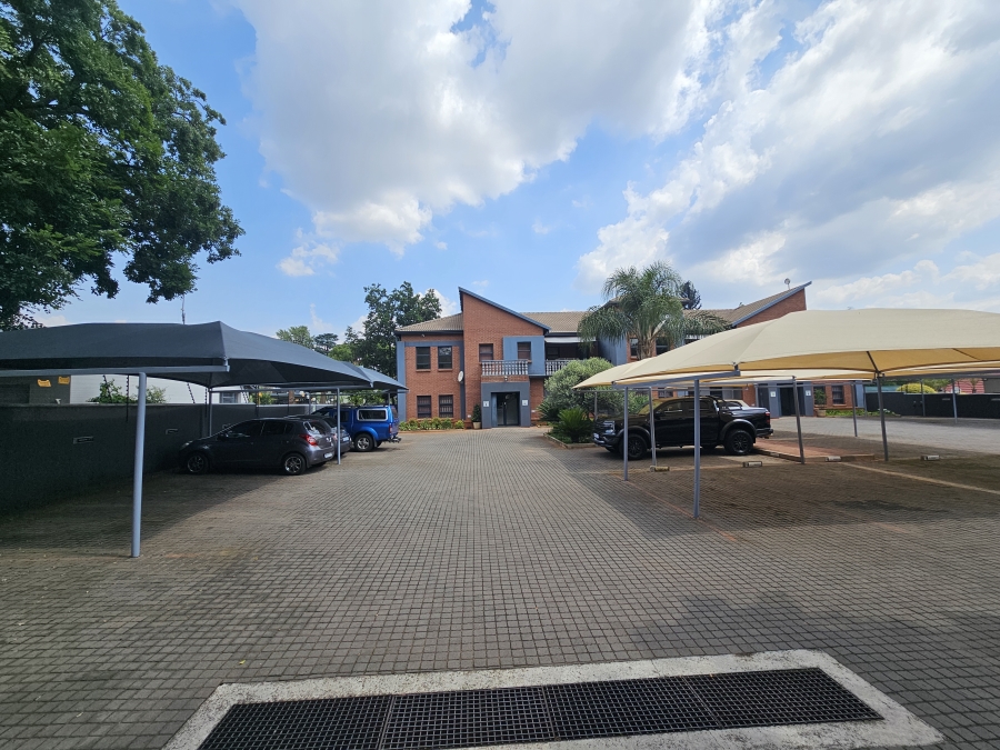 To Let commercial Property for Rent in Clubview Gauteng