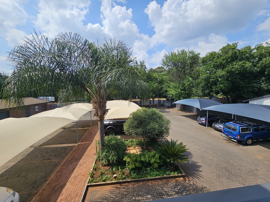 To Let commercial Property for Rent in Clubview Gauteng