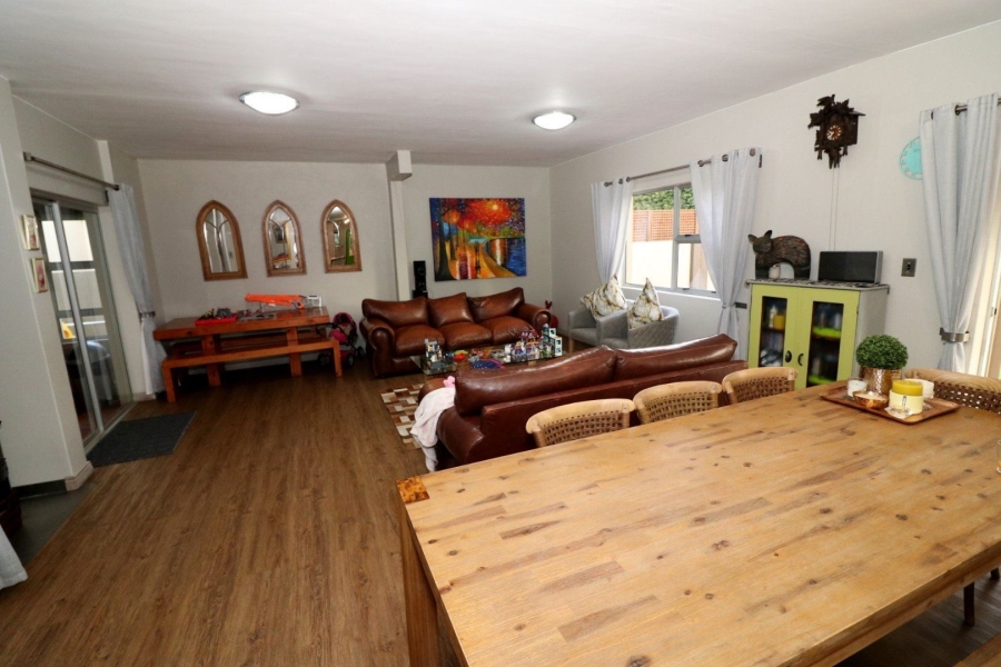 3 Bedroom Property for Sale in Glen Erasmia Gauteng