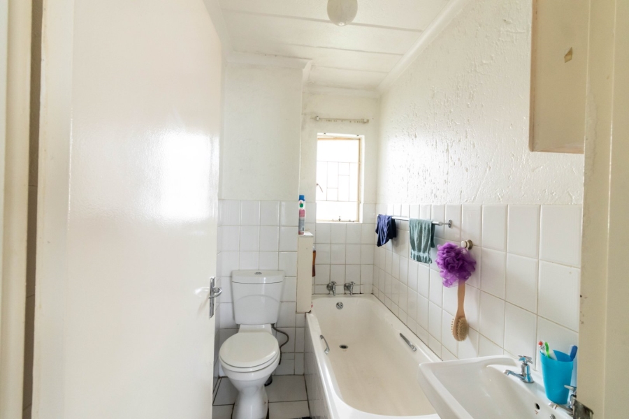 2 Bedroom Property for Sale in Glen Marais Gauteng