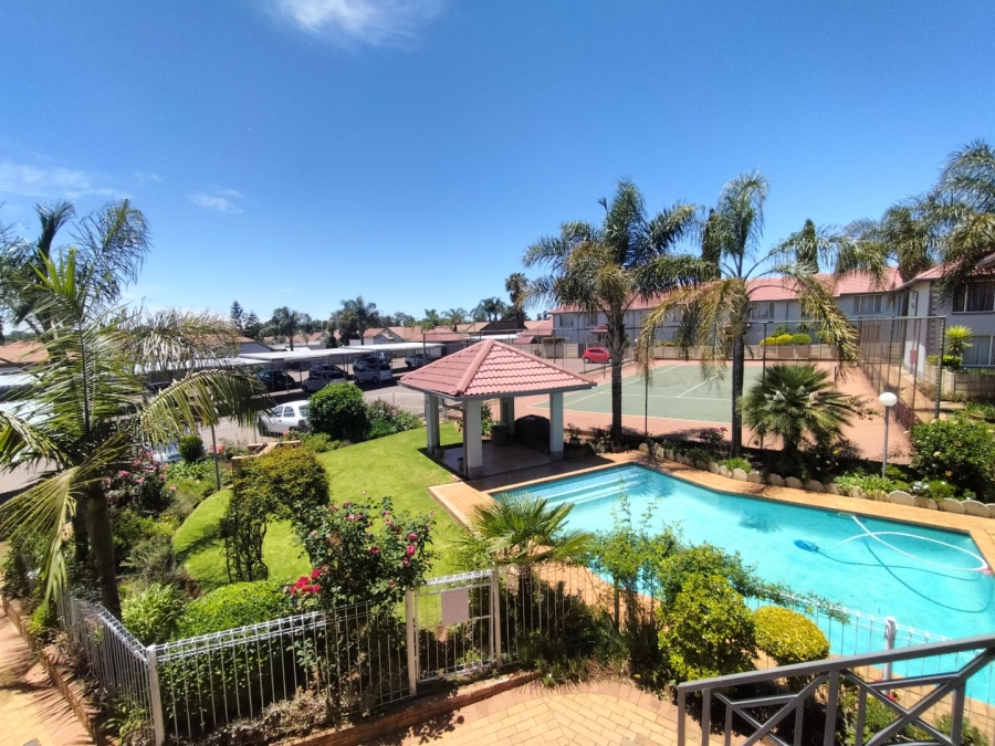 1 Bedroom Property for Sale in Glen Marais Gauteng