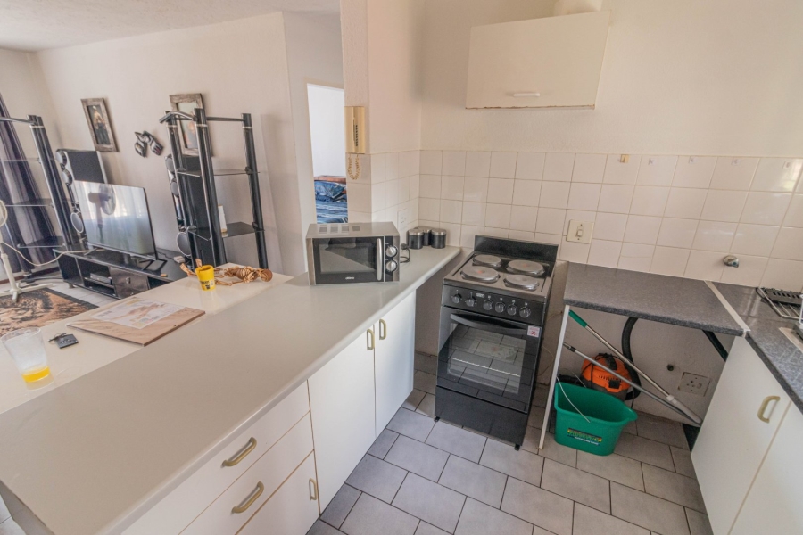 1 Bedroom Property for Sale in Glen Marais Gauteng